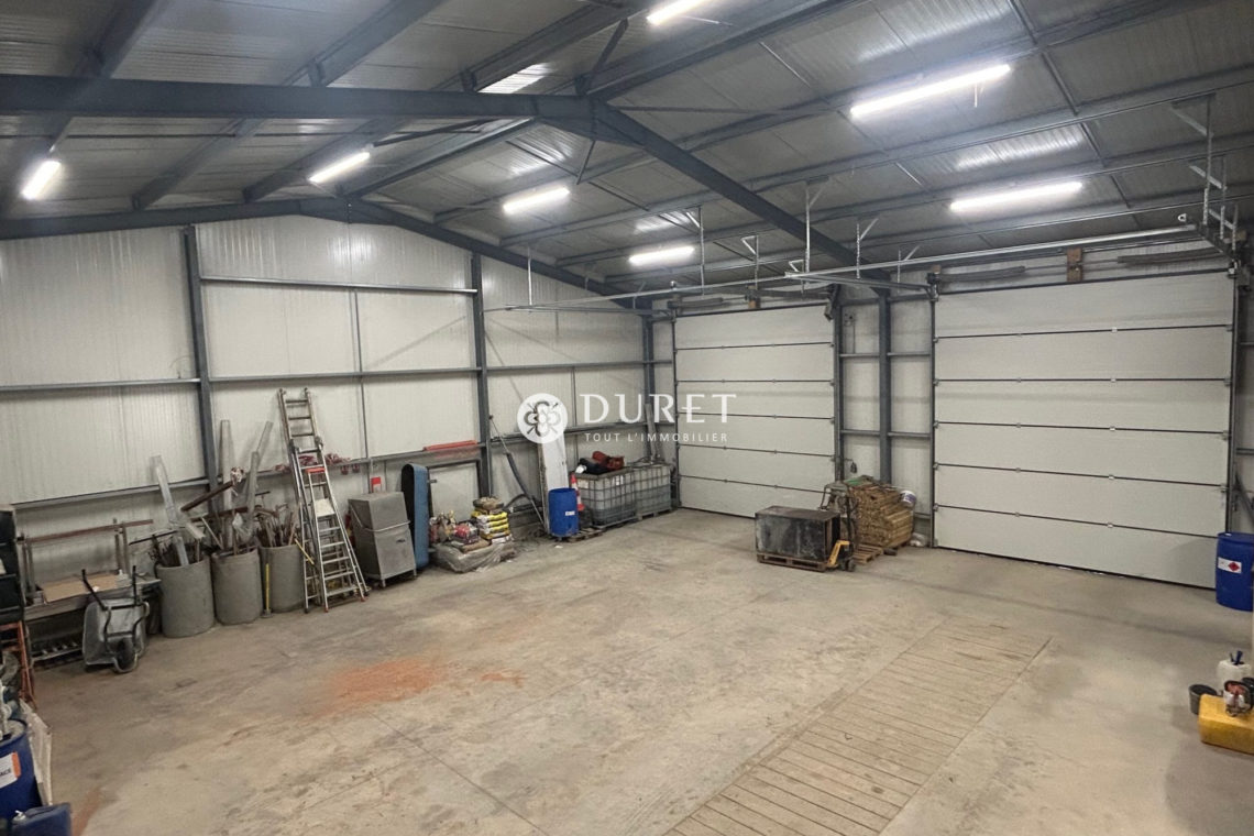 Louer Local professionnel Local professionnel, La Gaubretière 340 m2 - LP2635-DURET