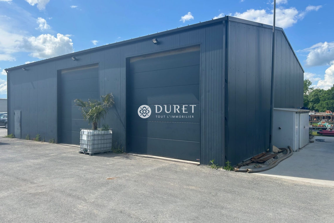 Louer Local professionnel Local professionnel, La Gaubretière 340 m2 - LP2635-DURET