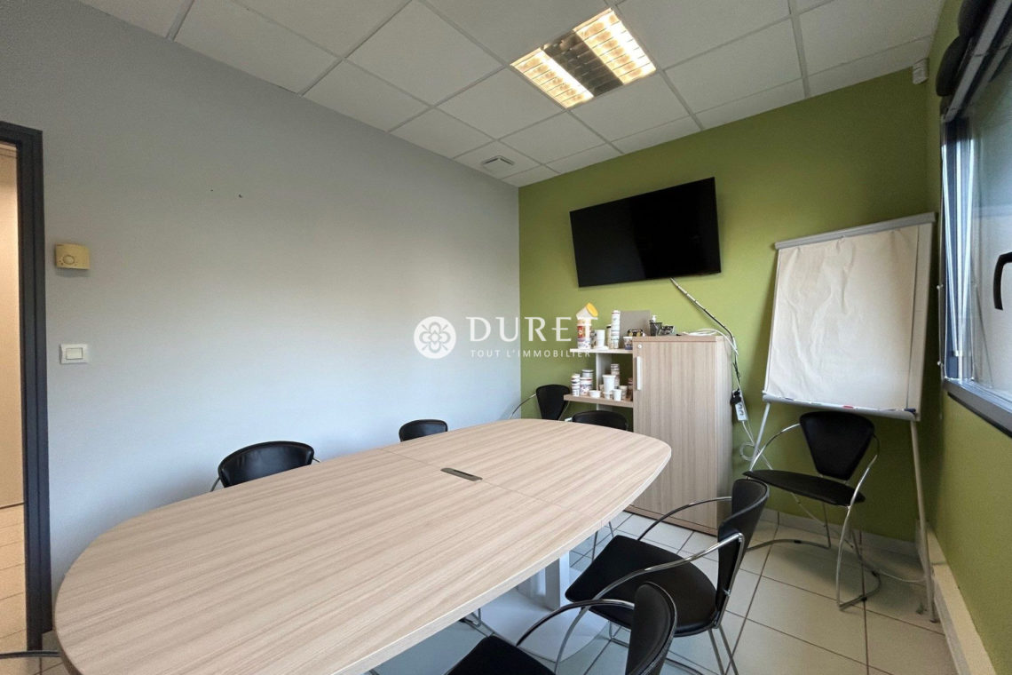 Acheter Bureau Bureau, Vendrennes 228 m2 - VP2646-DURET