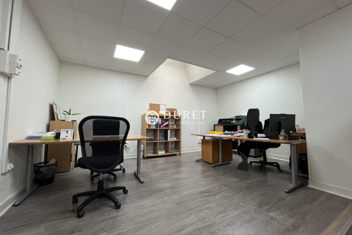 Louer Local commercial Local commercial, Challans 138 m2 - LP2717-DURET