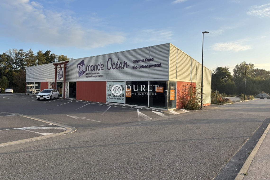Louer Local commercial Local commercial, Challans 415 m2 - LP2790-DURET