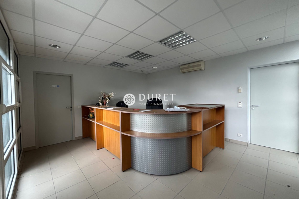 Louer Bureau Bureau, Machecoul-Saint-Même 320 m2 - LP2844-DURET