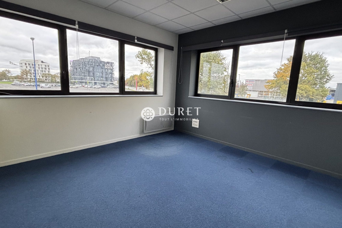 Louer Bureau Bureau, La Roche-sur-Yon 91 m2 - LP2868-DURET