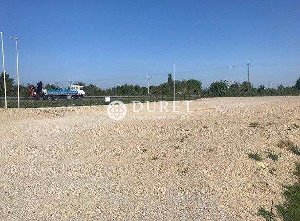 Acheter  , Bellevigny 3315 m2 - VT830-DURET