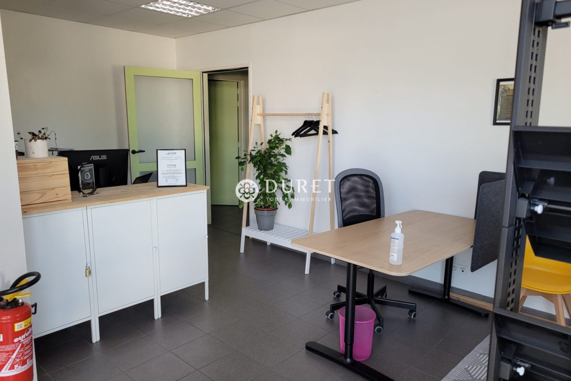 Louer Bureau Bureau, Montaigu-Vendée 125 m2 - LP2666-DURET