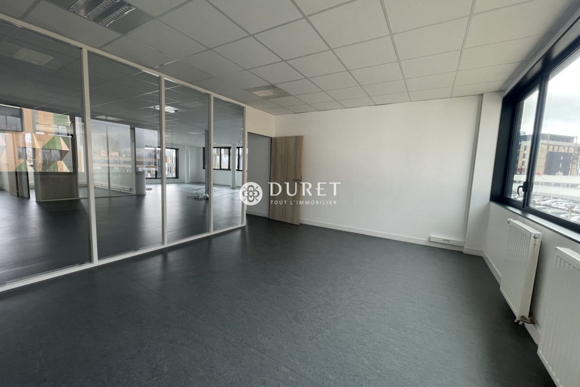 Louer Bureau Bureau, La Roche-sur-Yon 255 m2 - LP1356-DURET