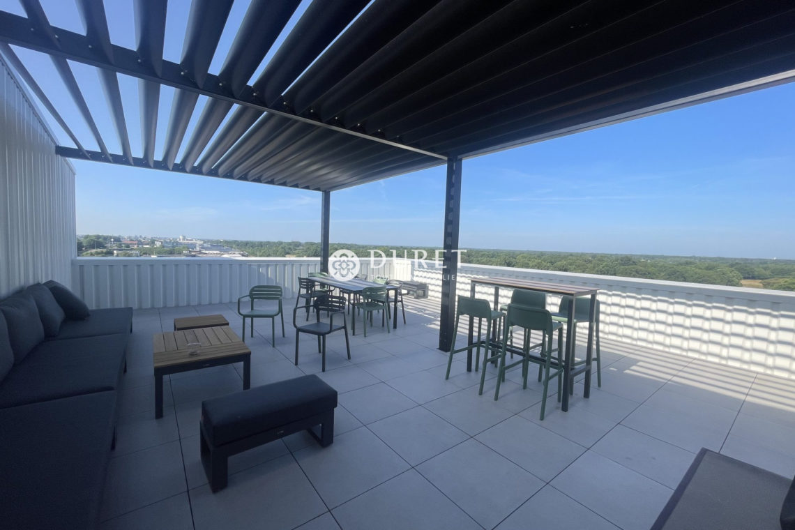 Louer Bureau Bureau, La Roche-sur-Yon 98 m2 - LP1705-DURET