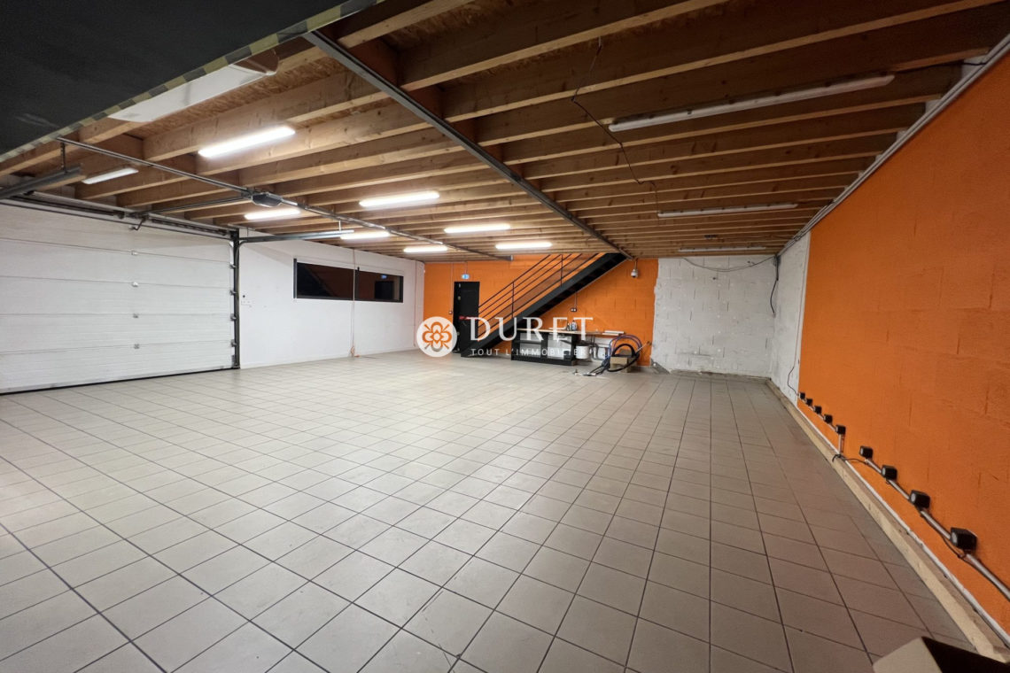 Louer Local professionnel Local professionnel, Clisson 460 m2 - LP2862-DURET