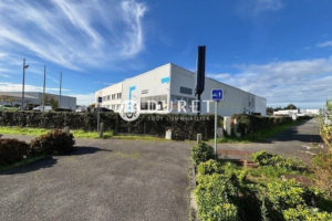 Local commercial, La Roche-sur-Yon 702 m2