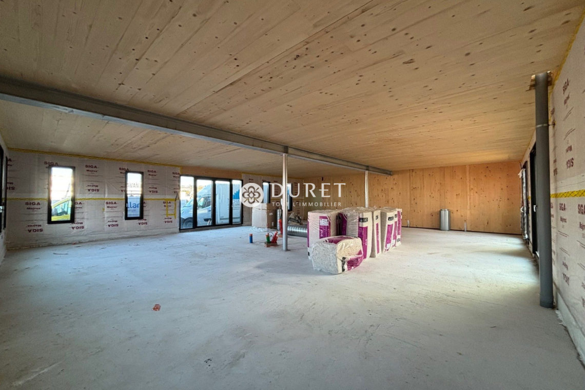 Louer Bureau Bureau, Montaigu-Vendée 319 m2 - LP2543-DURET