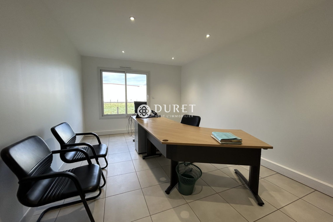 Louer Bureau Bureau, Montaigu-Vendée 245 m2 - LP2544-DURET
