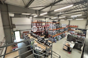Local industriel, La Roche-sur-Yon 400 m2