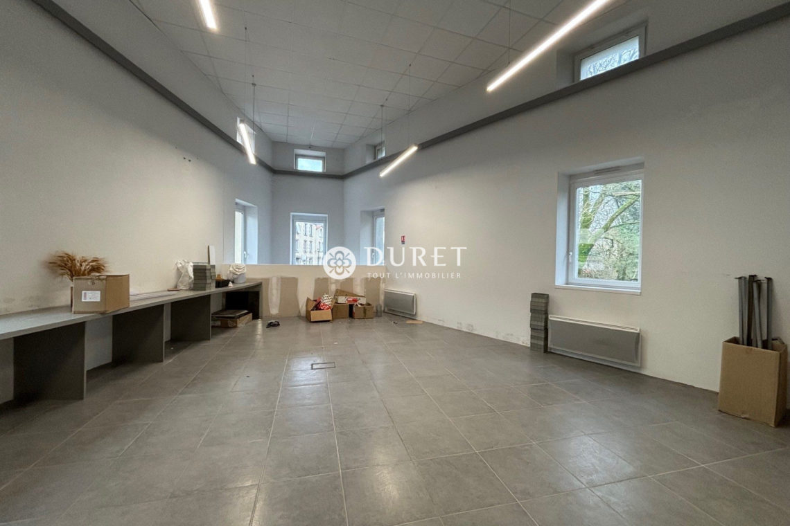 Acheter Local professionnel Local professionnel, Pouzauges 217 m2 - VP2923-DURET