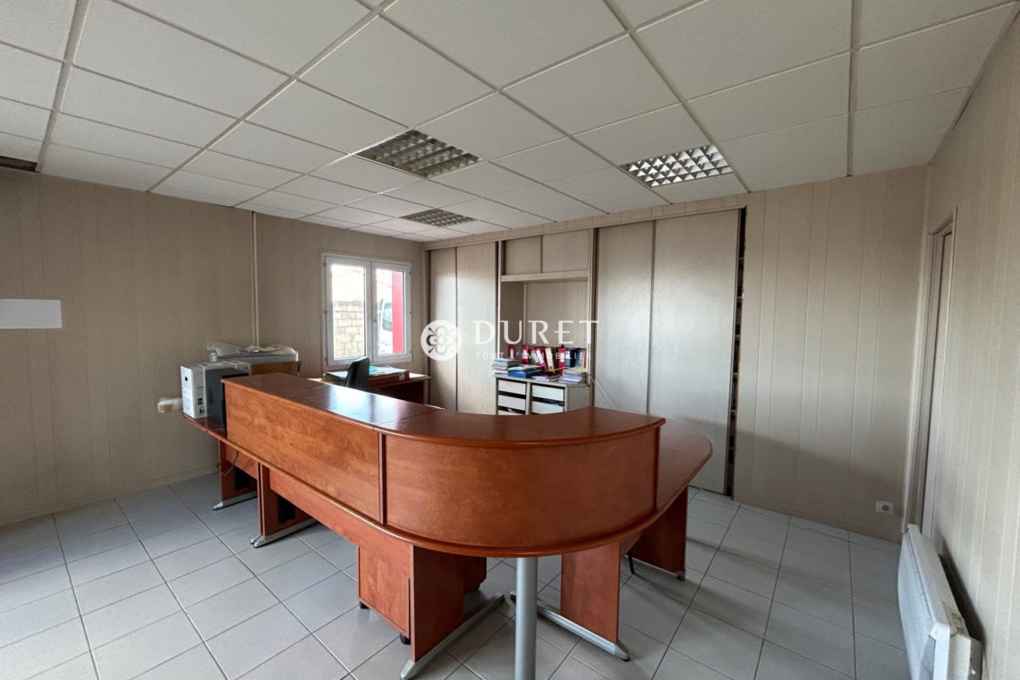 Louer Local professionnel Local professionnel, Sèvremoine 1000 m2 - LP2655-DURET