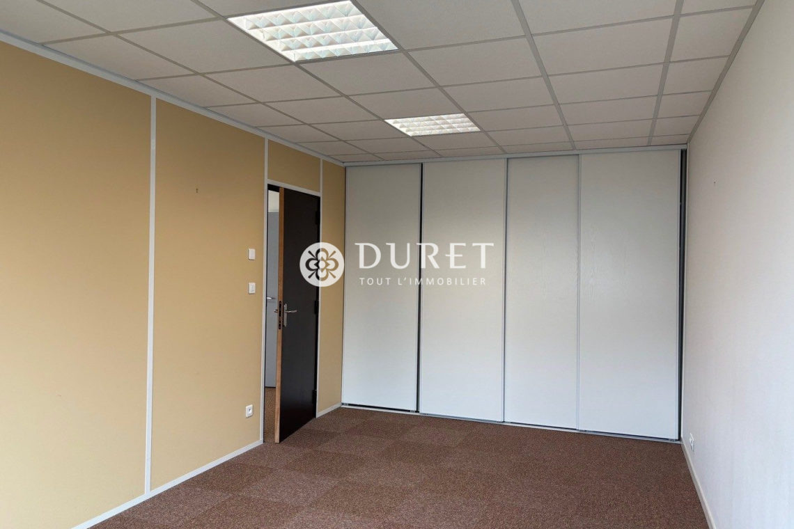 Louer Bureau Bureau, Montaigu-Vendée 60 m2 - LP2811-DURET