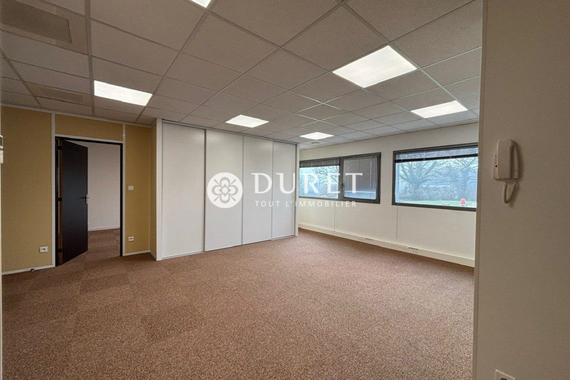 Louer Bureau Bureau, Montaigu-Vendée 60 m2 - LP2811-DURET