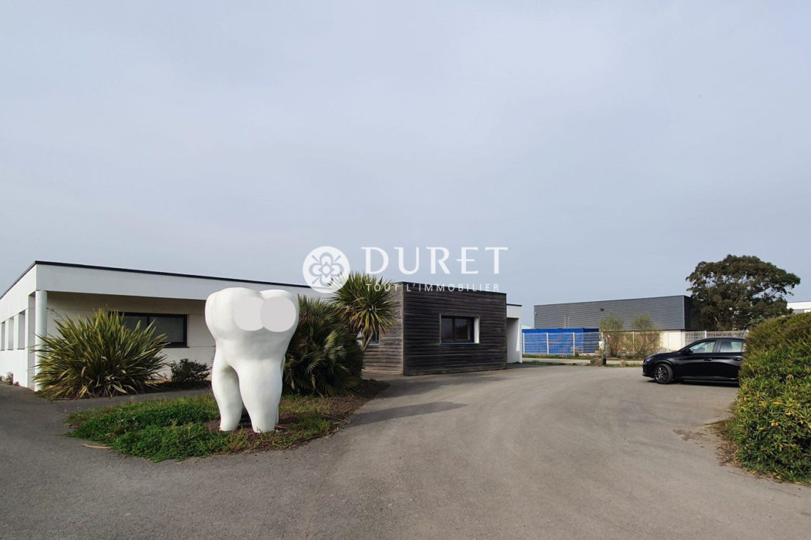 Louer Bureau Bureau, Saint-Gilles-Croix-de-Vie 181 m2 - LP2975-DURET