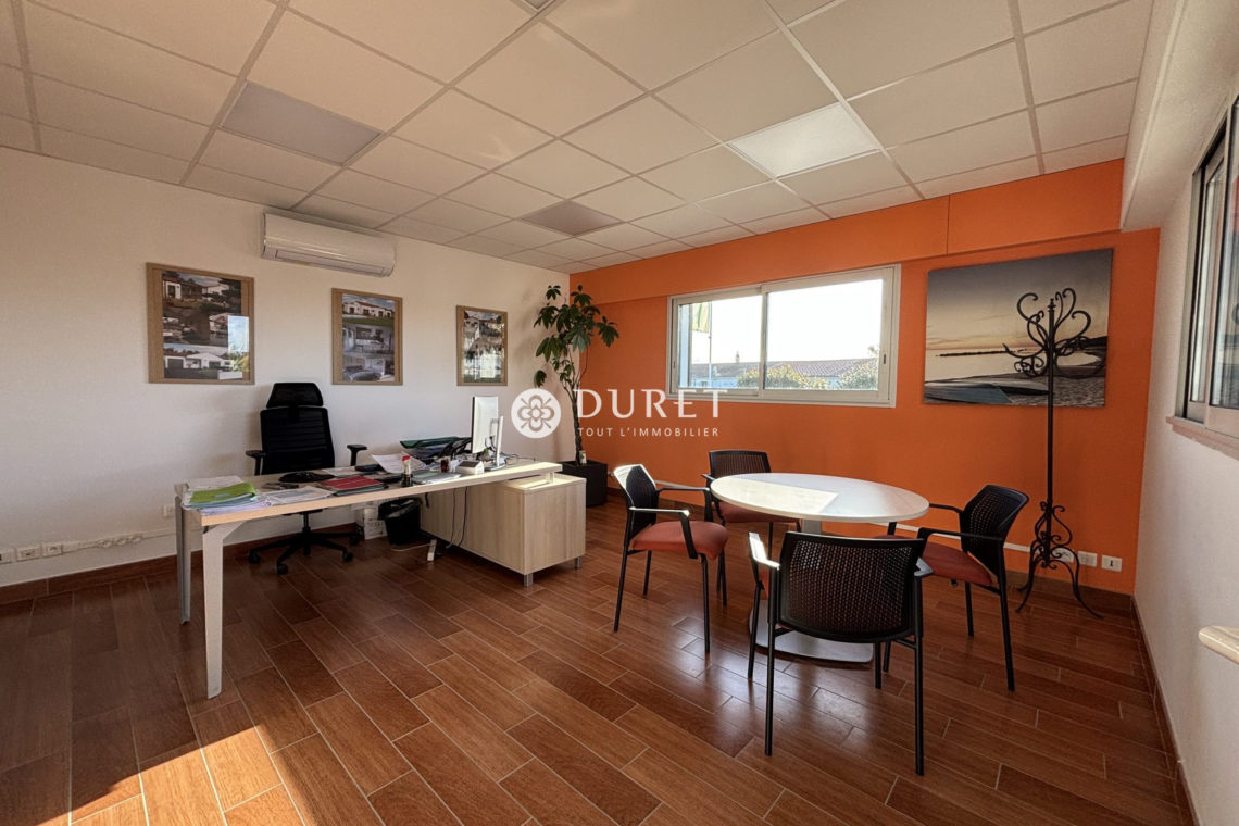 Louer Bureau Bureau, Saint-Gilles-Croix-de-Vie 181 m2 - LP2975-DURET