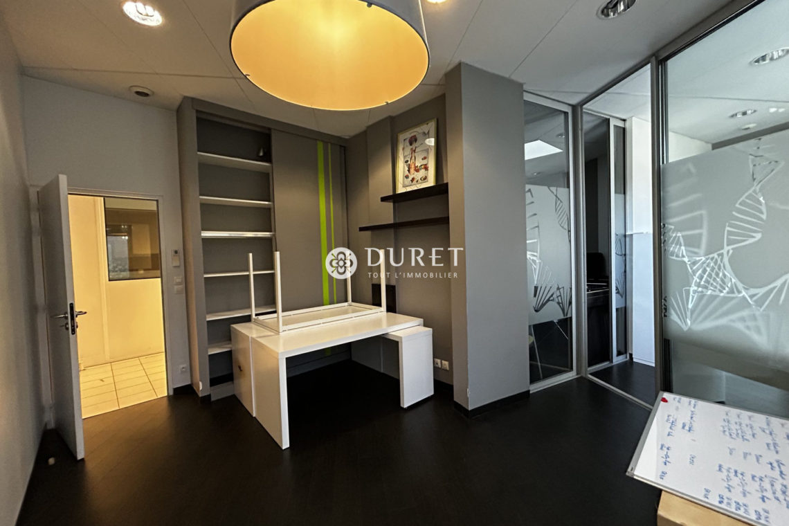 Acheter Local professionnel Local professionnel, Montaigu-Vendée 1224 m2 - VP1878-DURET