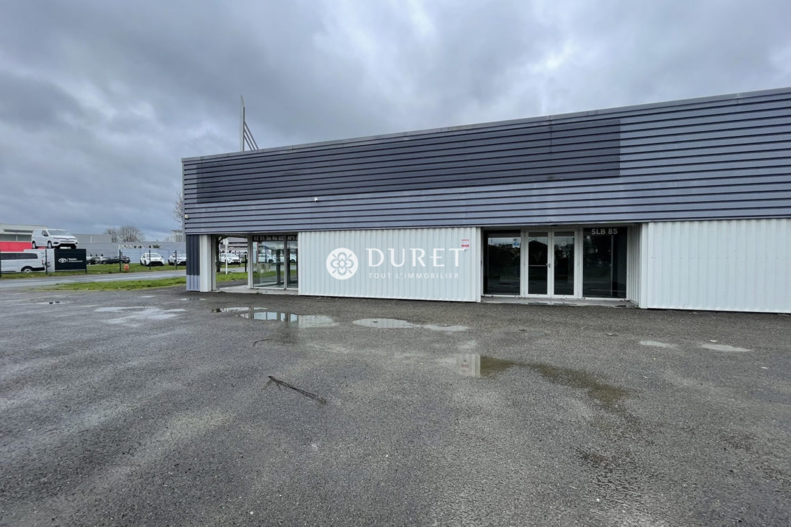 Louer Local commercial Local commercial, La Roche-sur-Yon 325 m2 - LP1927-DURET