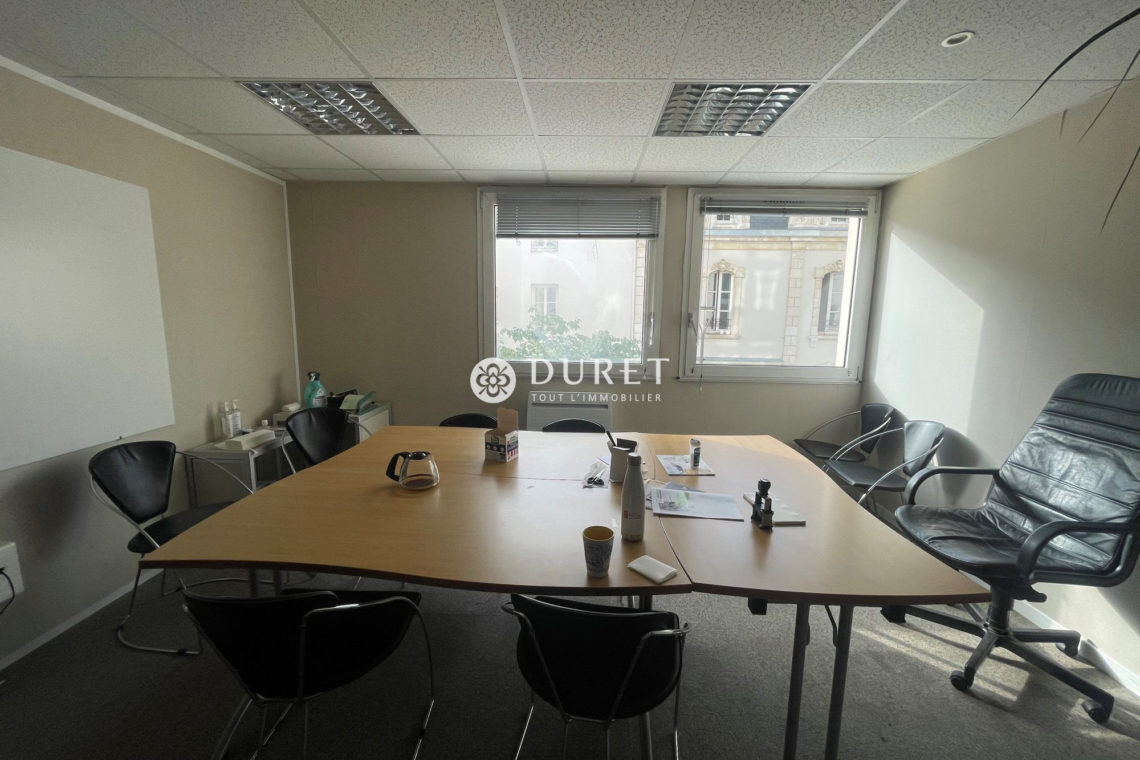 Acheter Bureau Bureau, La Roche-sur-Yon 200 m2 - VP2299-DURET
