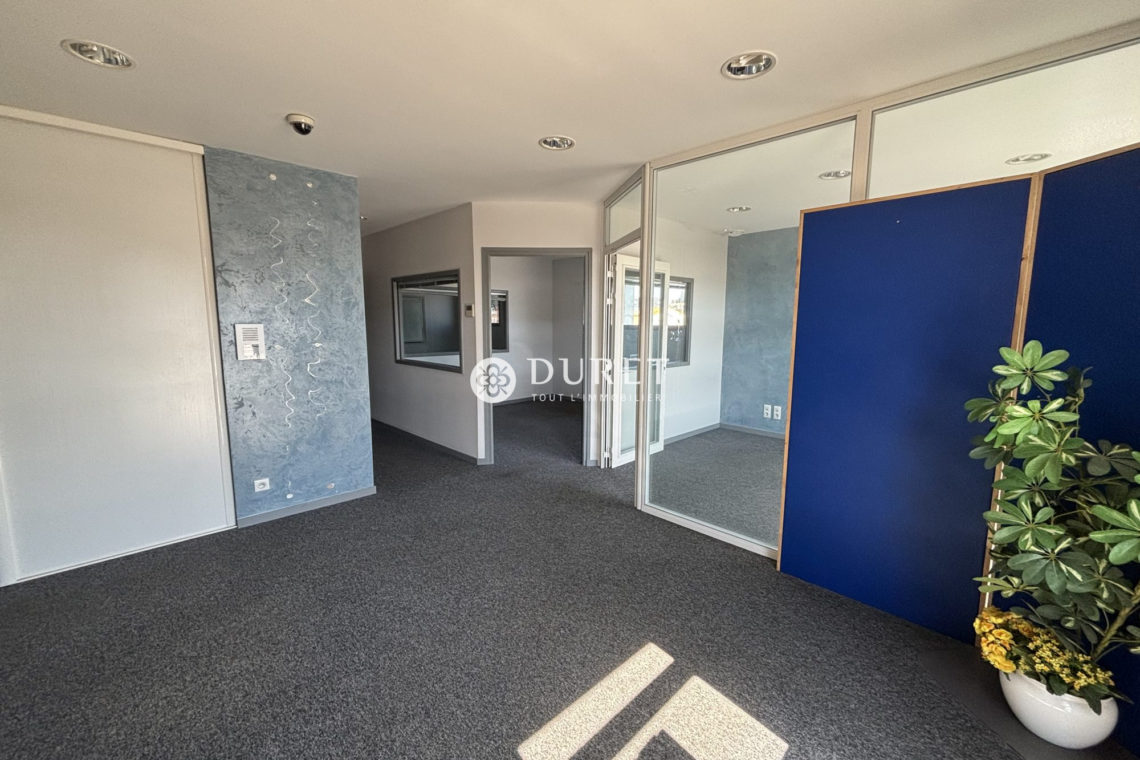 Louer Bureau Bureau, Les Herbiers 216 m2 - LP2692-DURET