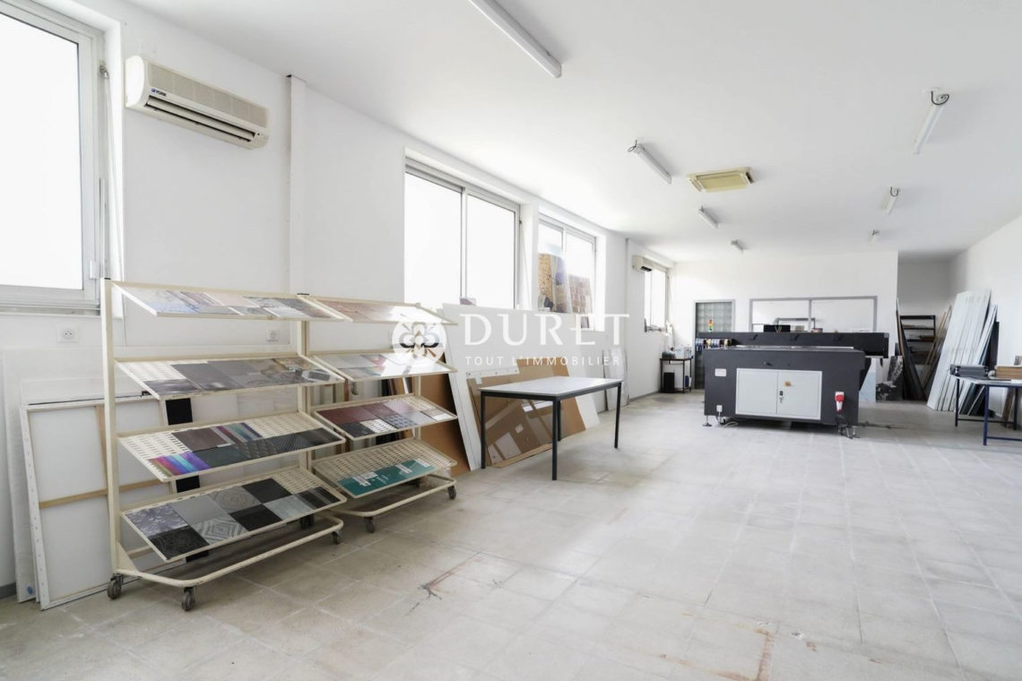 Acheter Local professionnel Local professionnel, Essarts en Bocage 4328 m2 - VP2878-DURET