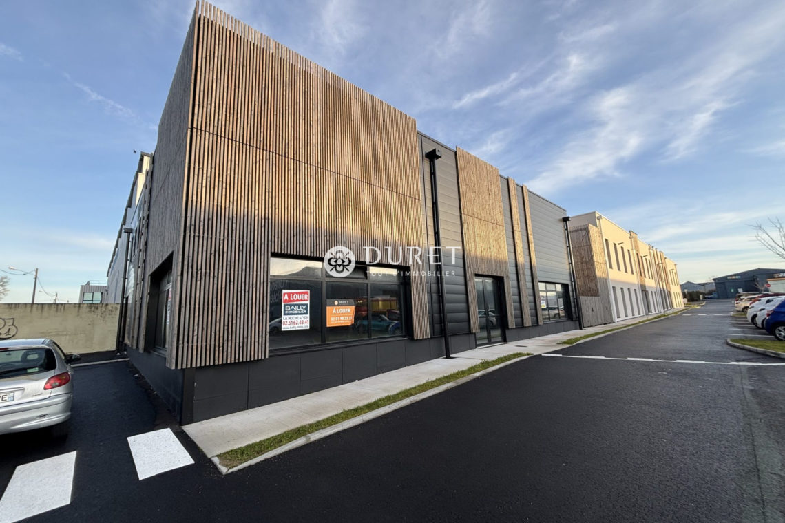 Louer Local commercial Local commercial, La Roche-sur-Yon 422 m2 - LP2439-DURET