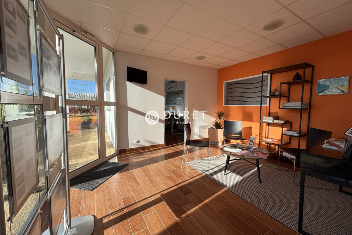 Louer Bureau Bureau, Saint-Gilles-Croix-de-Vie 181 m2 - LP2975-DURET