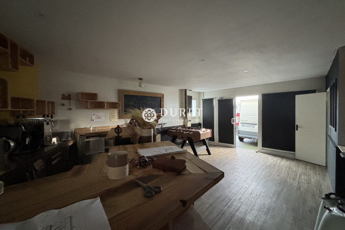 Louer Local commercial Local commercial, Challans 80 m2 - LP3006-DURET