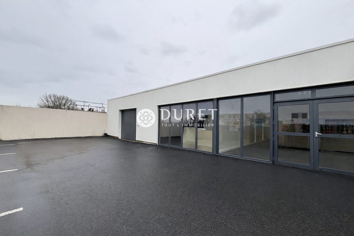 Louer Local professionnel Local professionnel, Saint-Gilles-Croix-de-Vie 126 m2 - LP3010-DURET