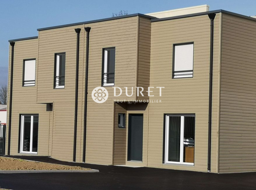 Louer Bureau Bureau, La Chaize-le-Vicomte 240 m2 - LP2985-DURET