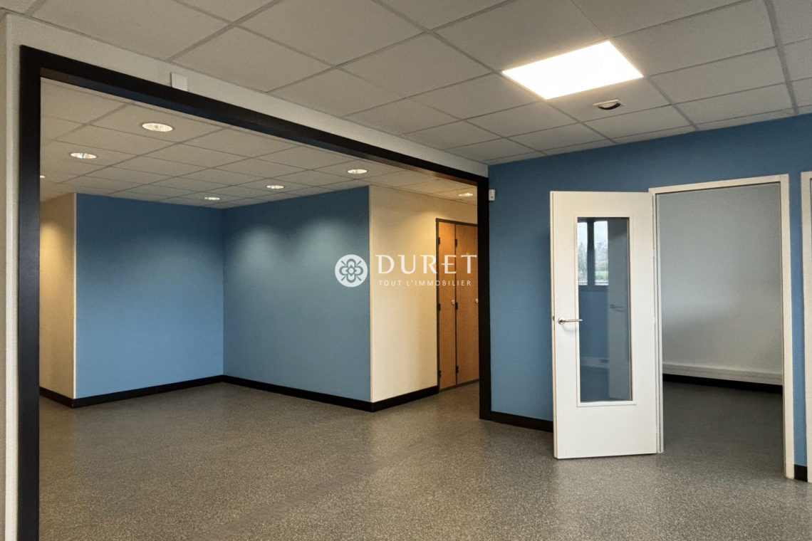 Louer Bureau Bureau, Les Herbiers 313 m2 - LP3027-DURET