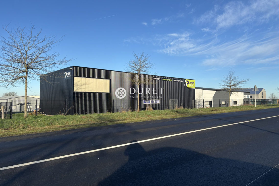 Louer Local professionnel Local professionnel, Aizenay 303 m2 - LP3039-DURET