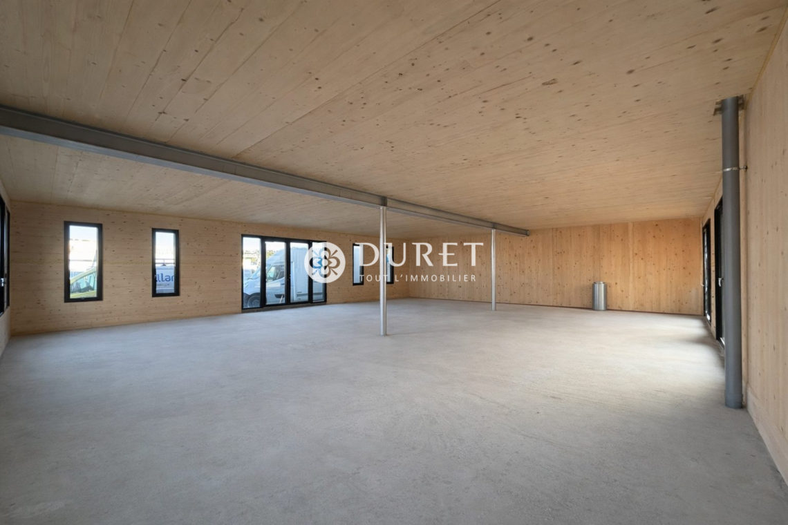 Louer Bureau Bureau, Montaigu-Vendée 157 m2 - LP3043-DURET