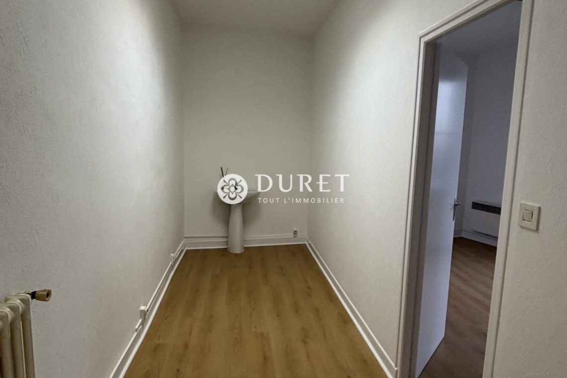 Louer Bureau Bureau, Fontenay-le-Comte 30 m2 - LP3058-DURET