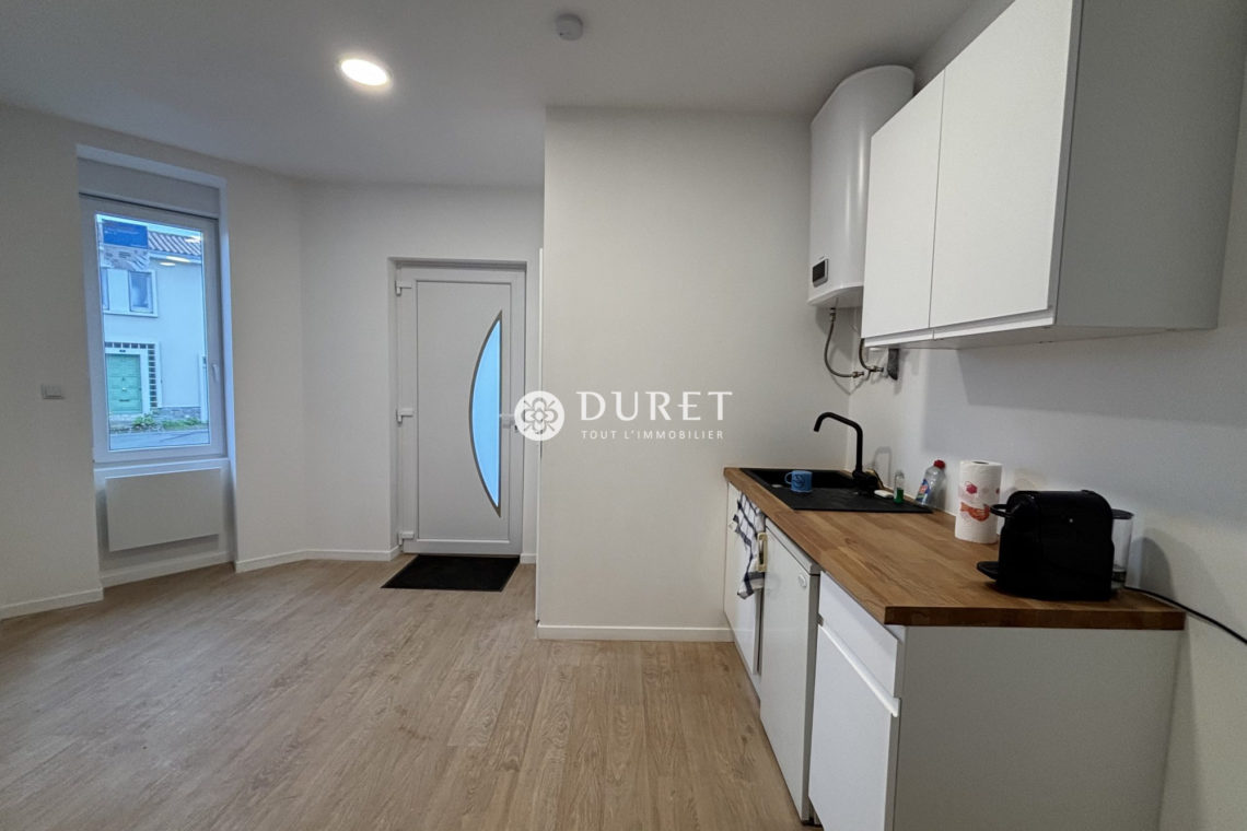 Louer Bureau Bureau, La Roche-sur-Yon 45 m2 - LP3061-DURET