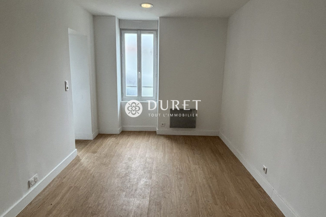 Louer Bureau Bureau, La Roche-sur-Yon 45 m2 - LP3061-DURET