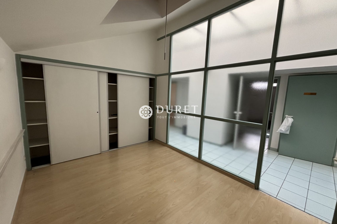 Acheter Bureau Bureau, La Roche-sur-Yon 234 m2 - VP3059-DURET