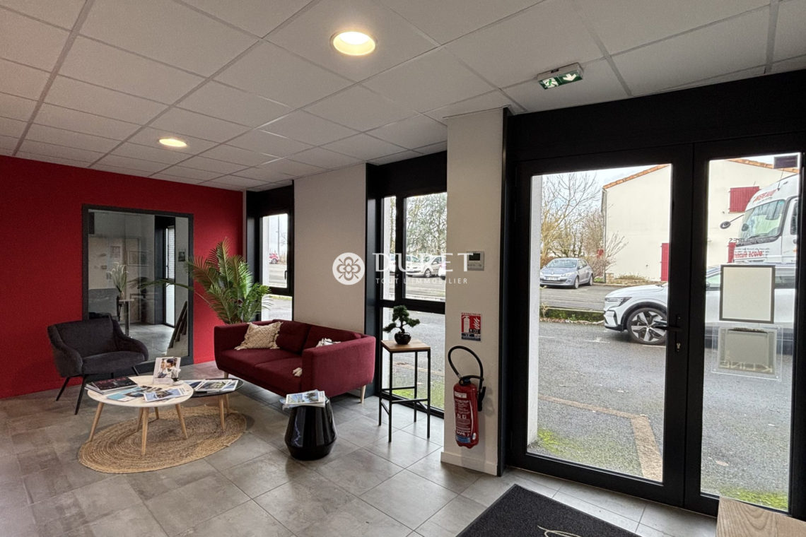 Acheter Bureau Bureau, La Roche-sur-Yon 195 m2 - VP2934-DURET