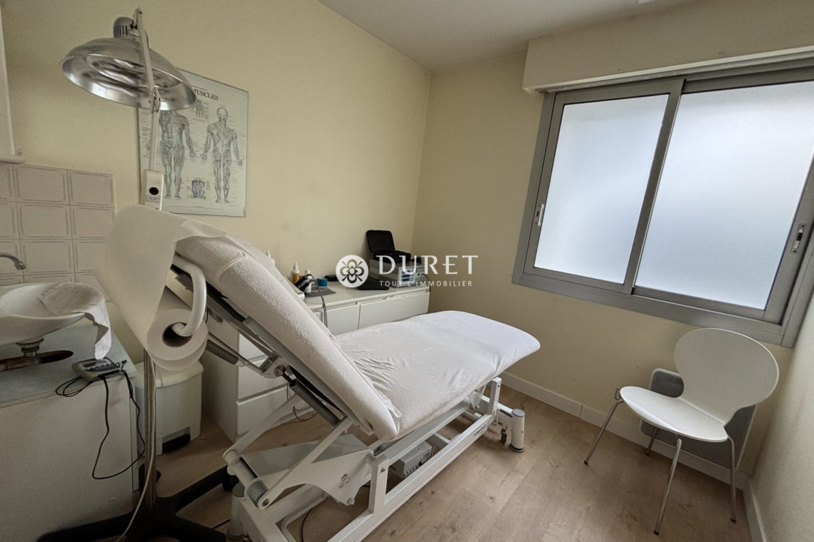 Louer Bureau Bureau, Aubigny-Les Clouzeaux 90 m2 - LP2863-DURET