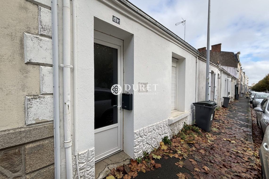 Louer Bureau Bureau, La Roche-sur-Yon 35 m2 - LP2202-DURET