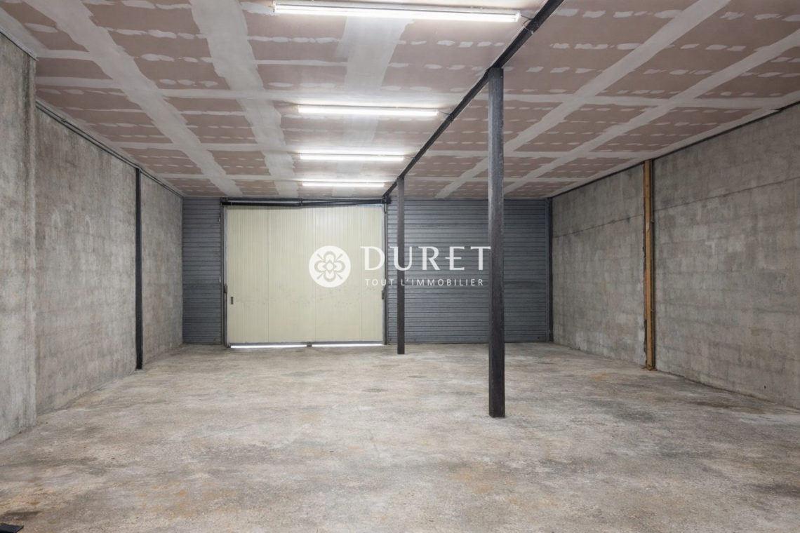 Louer Local commercial Local commercial, La Roche-sur-Yon 702 m2 - LP2874-DURET