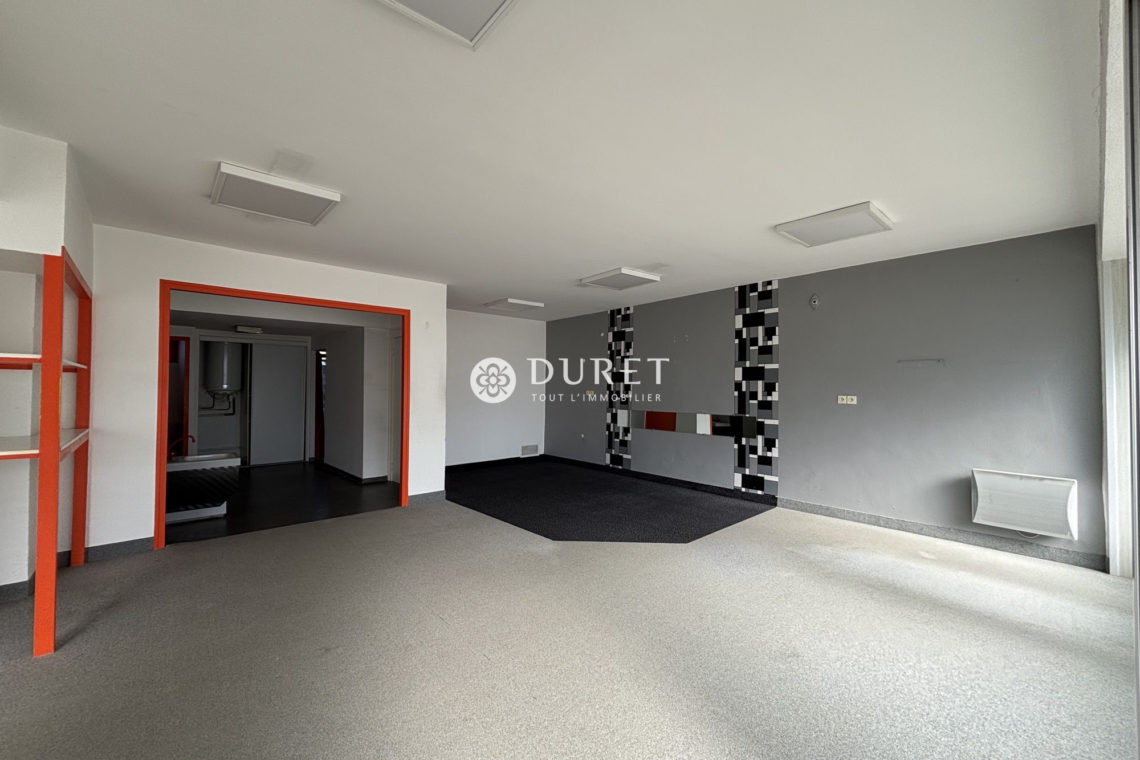 Louer Local commercial Local commercial, Montaigu-Vendée 130 m2 - LP2851-DURET