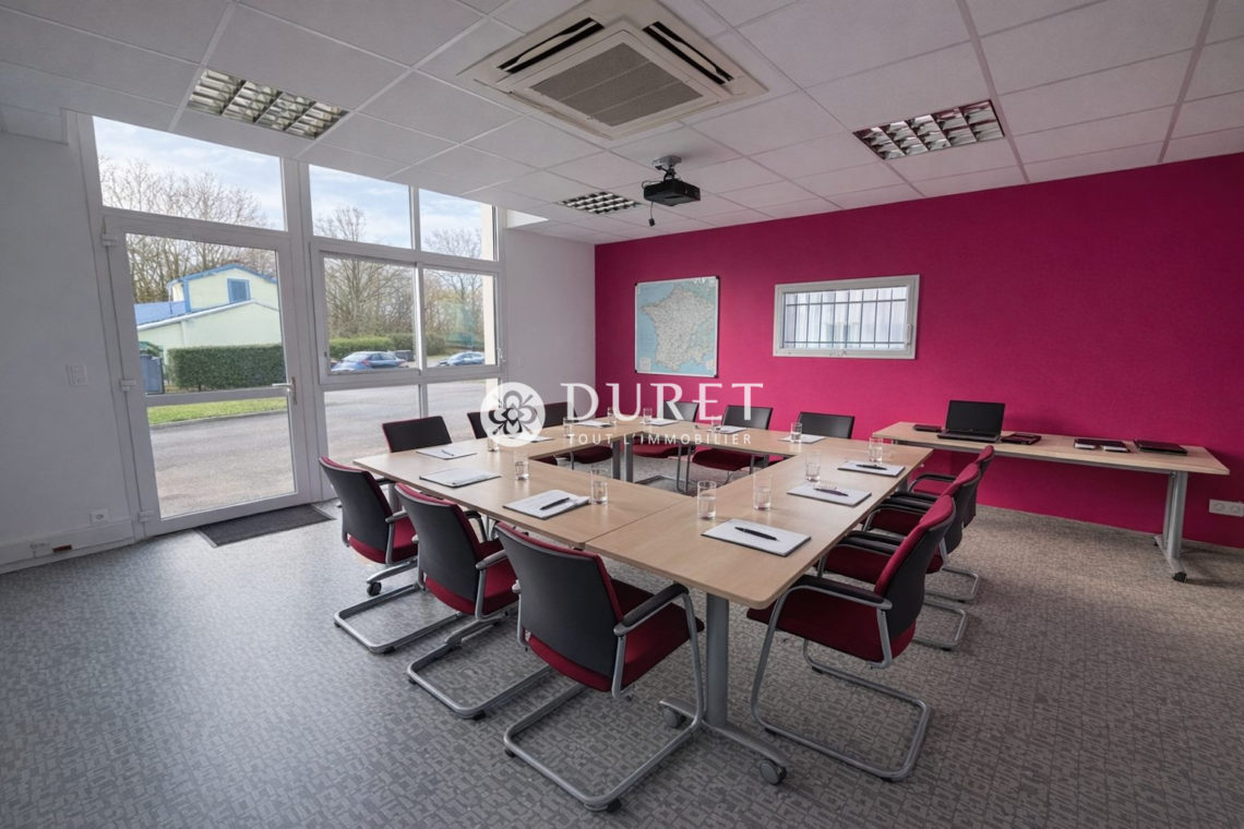 Louer Bureau Bureau, La Roche-sur-Yon 235 m2 - LP3112-DURET