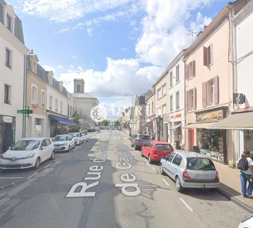 Louer Local commercial Local commercial, La Roche-sur-Yon 45 m2 - LP2465-DURET