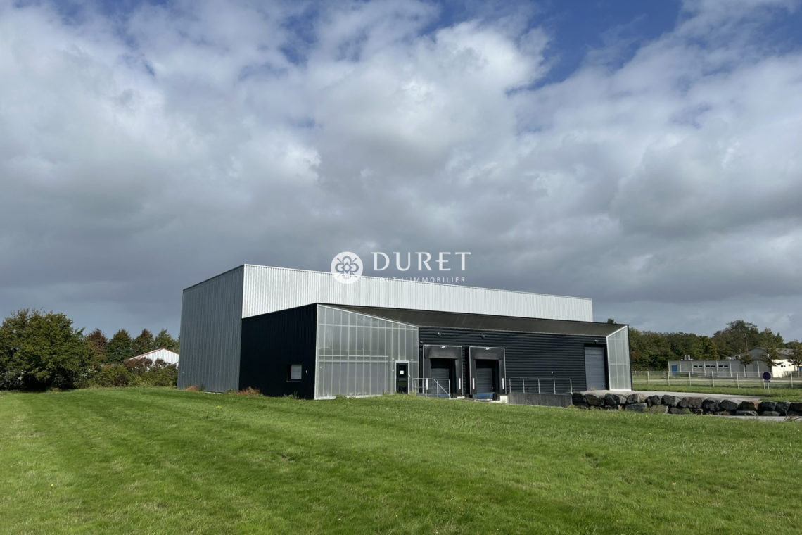 Louer Local industriel Local industriel, Les Achards 1100 m2 - LP2644-DURET