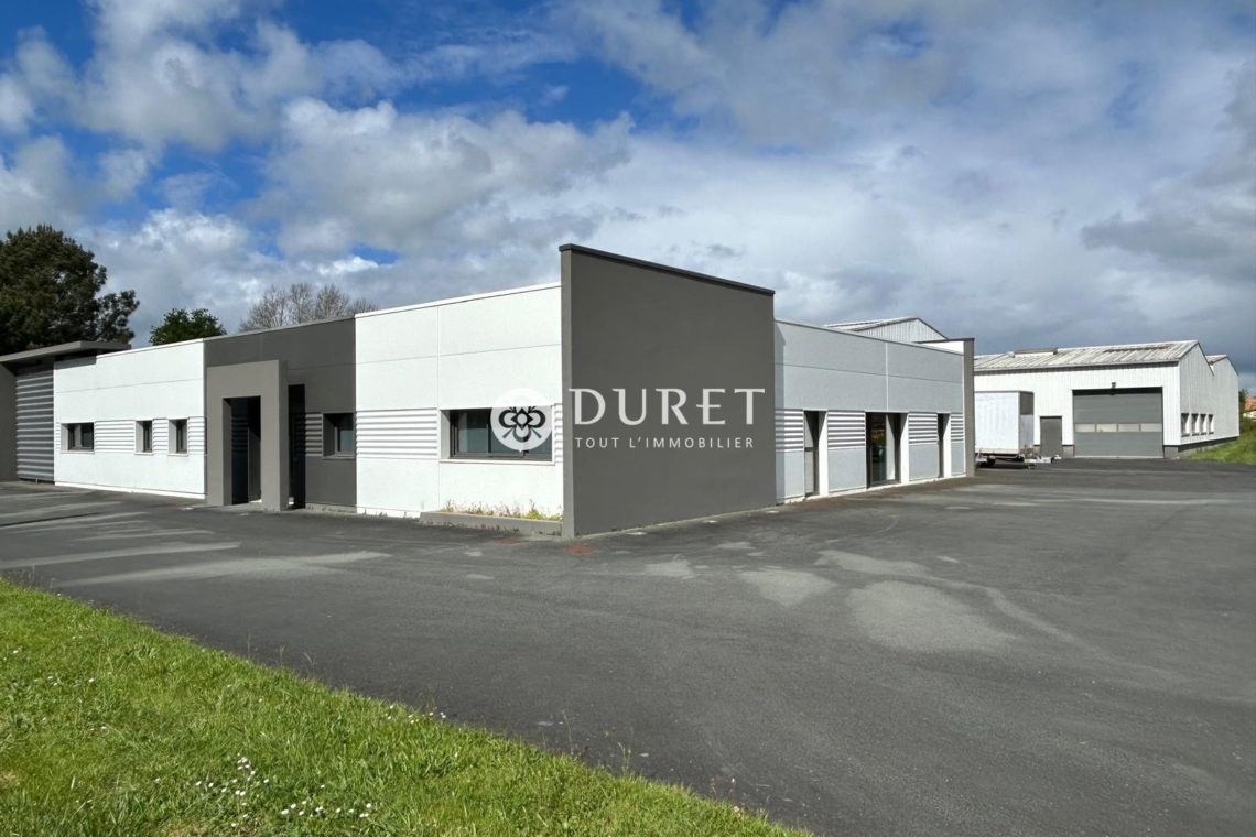 Acheter Local professionnel Local professionnel, Montaigu-Vendée 2300 m2 - VP3104-DURET
