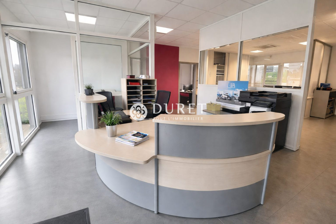 Louer Bureau Bureau, La Roche-sur-Yon 235 m2 - LP3112-DURET