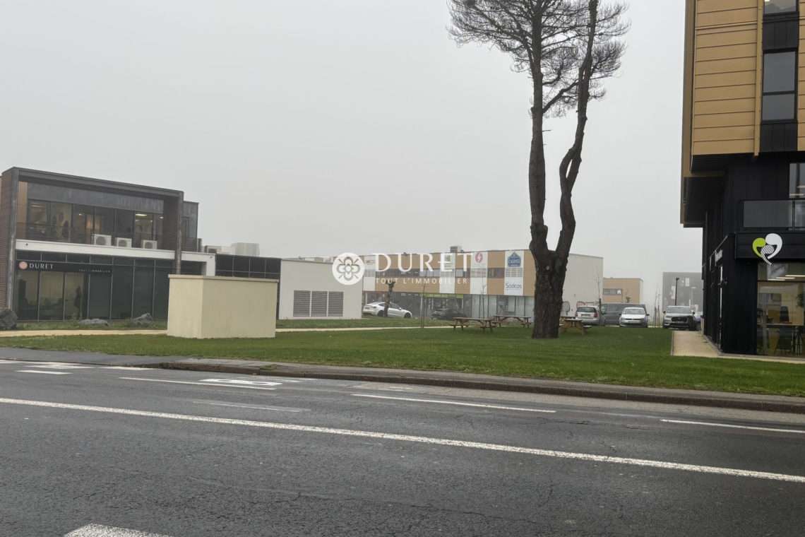 Louer Bureau Bureau, La Roche-sur-Yon 170 m2 - LP3132-DURET